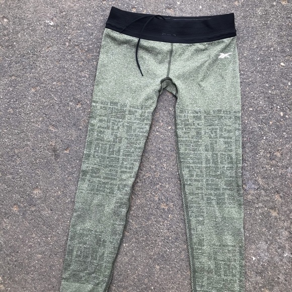 Reebok cropped leggings - Picture 2 of 8